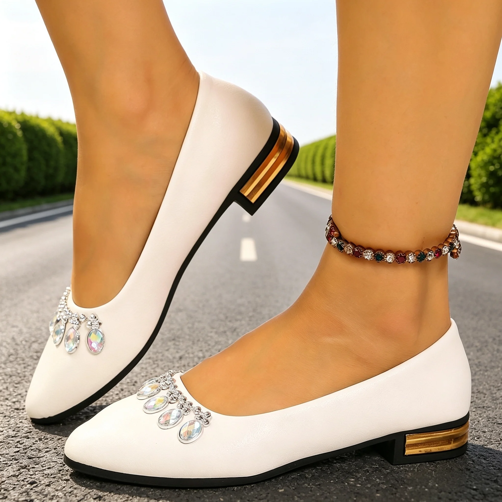 Women Shoes Sale - Женские балетки с заостренным носком, большие
